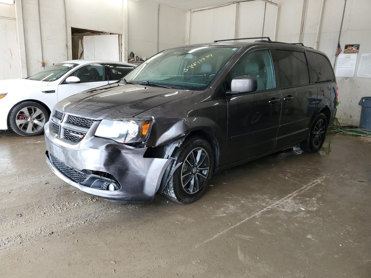 DODGE CARAVAN 2017