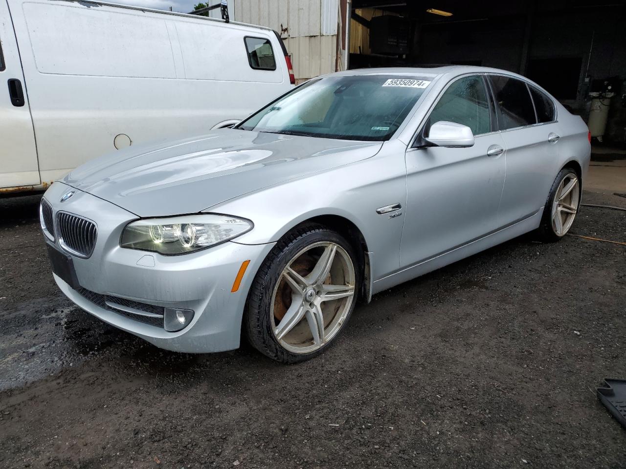 BMW 5 SERIES 2011