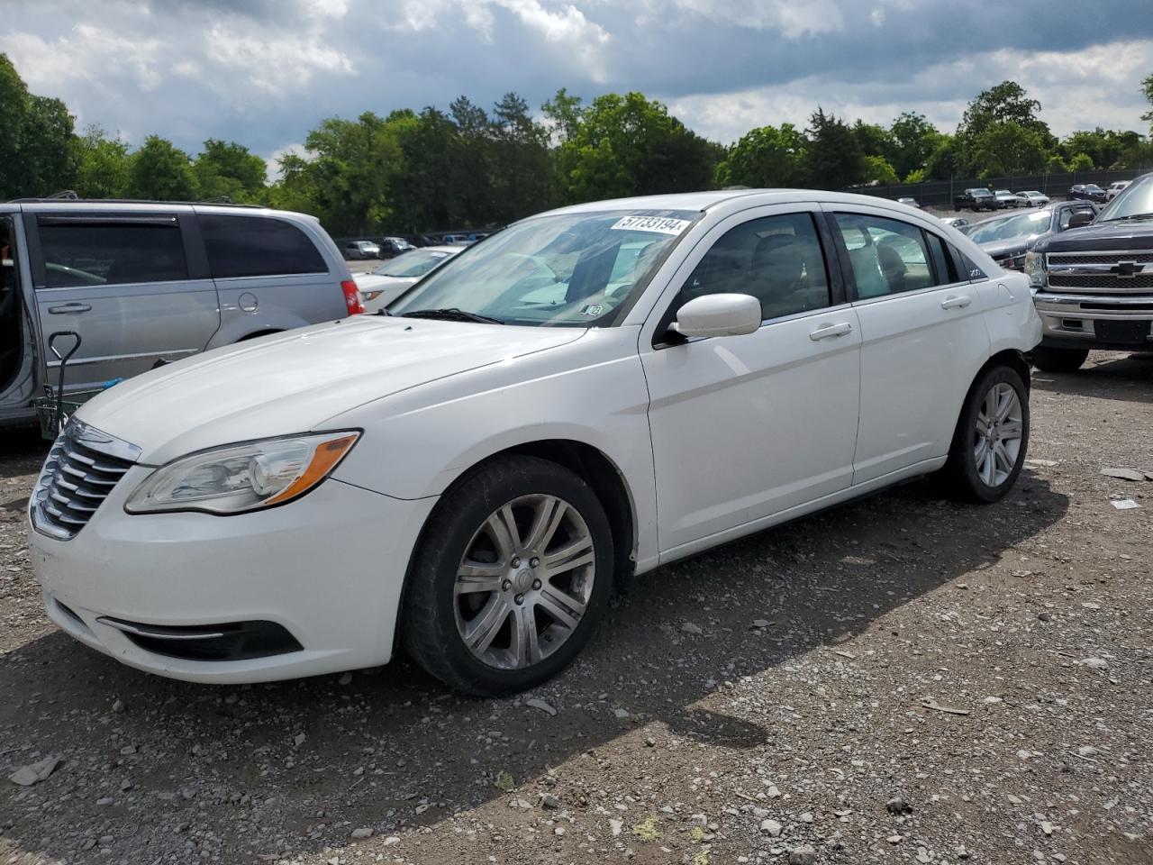 CHRYSLER 200 2013