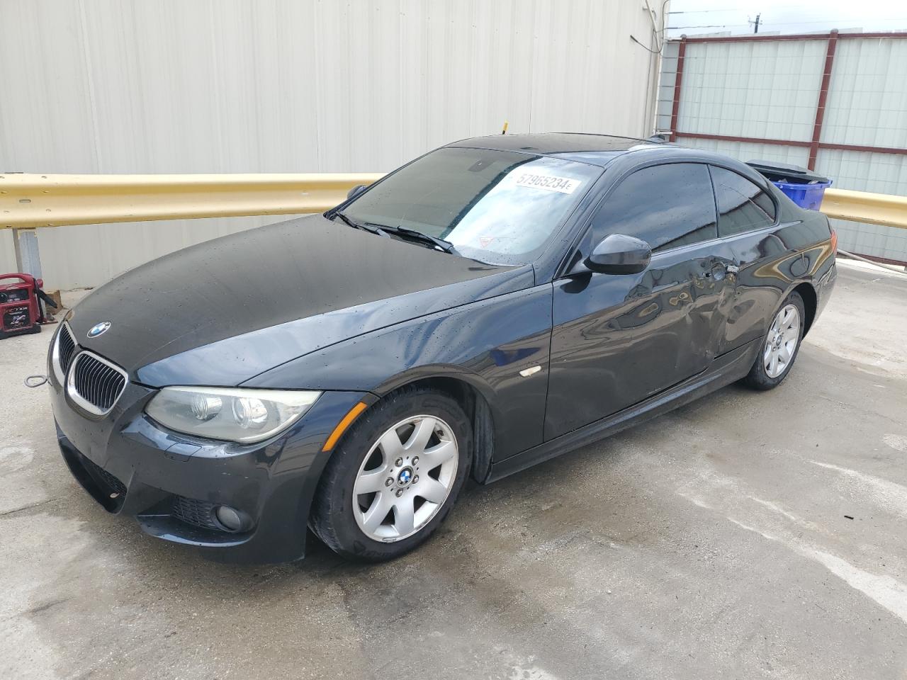 BMW 3 SERIES 2011