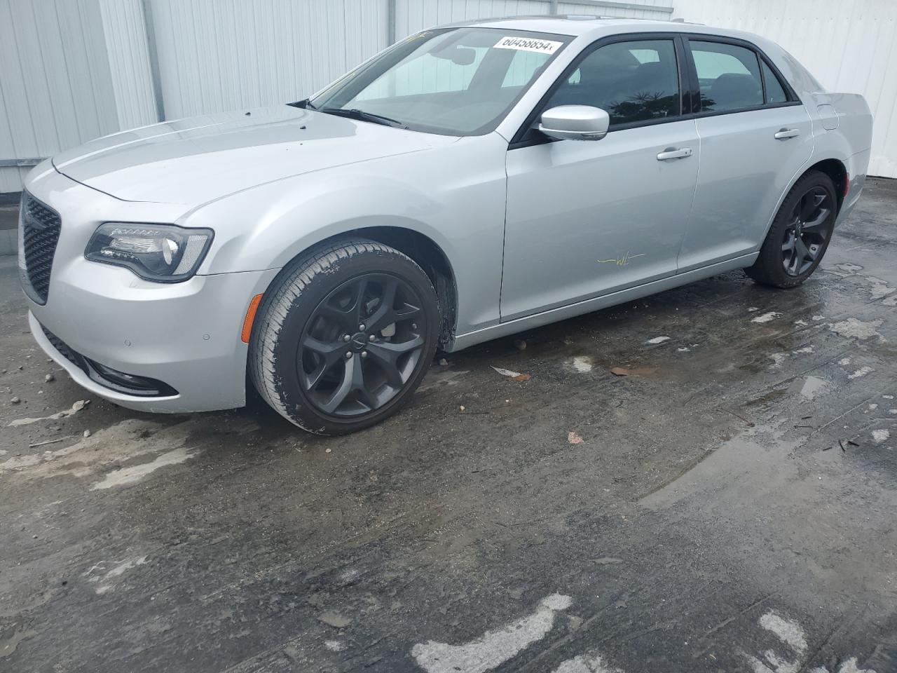 CHRYSLER 300 2023