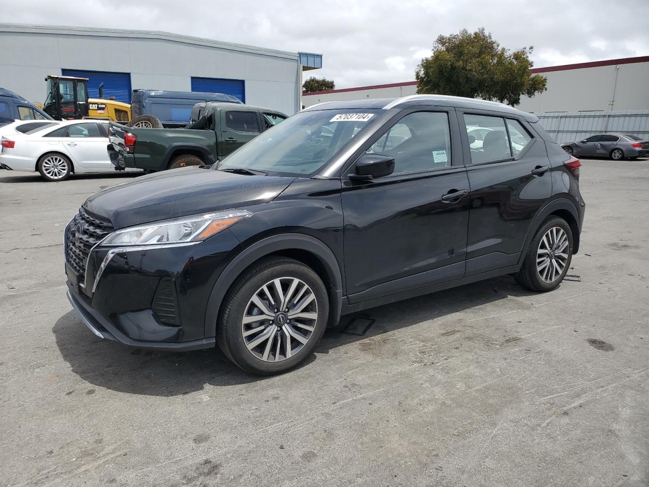 NISSAN KICKS 2023