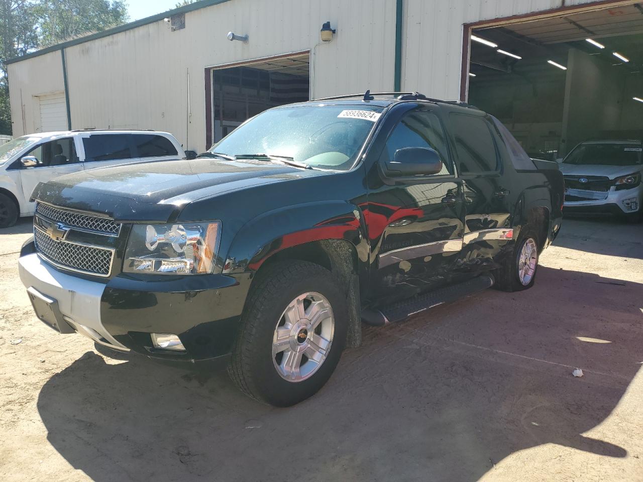 CHEVROLET AVALANCHE 2011