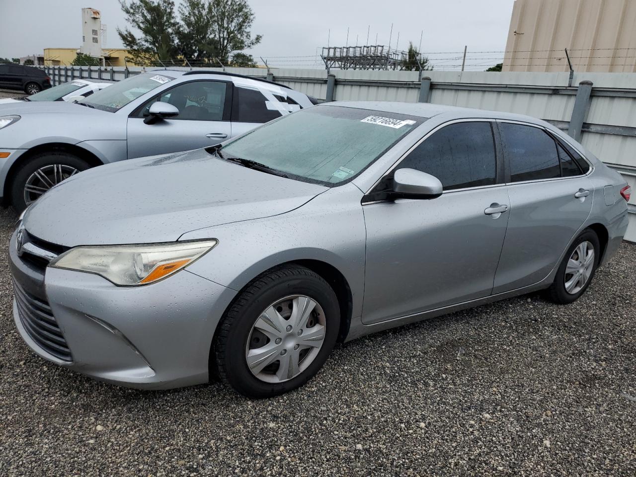 TOYOTA CAMRY 2015