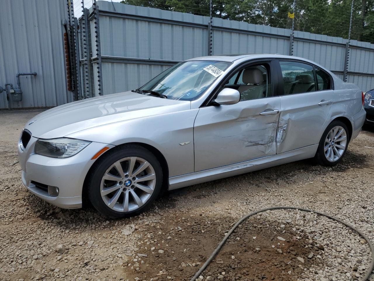 BMW 3 SERIES 2011