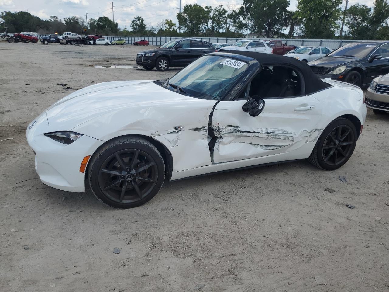 MAZDA MX-5 MIATA 2016