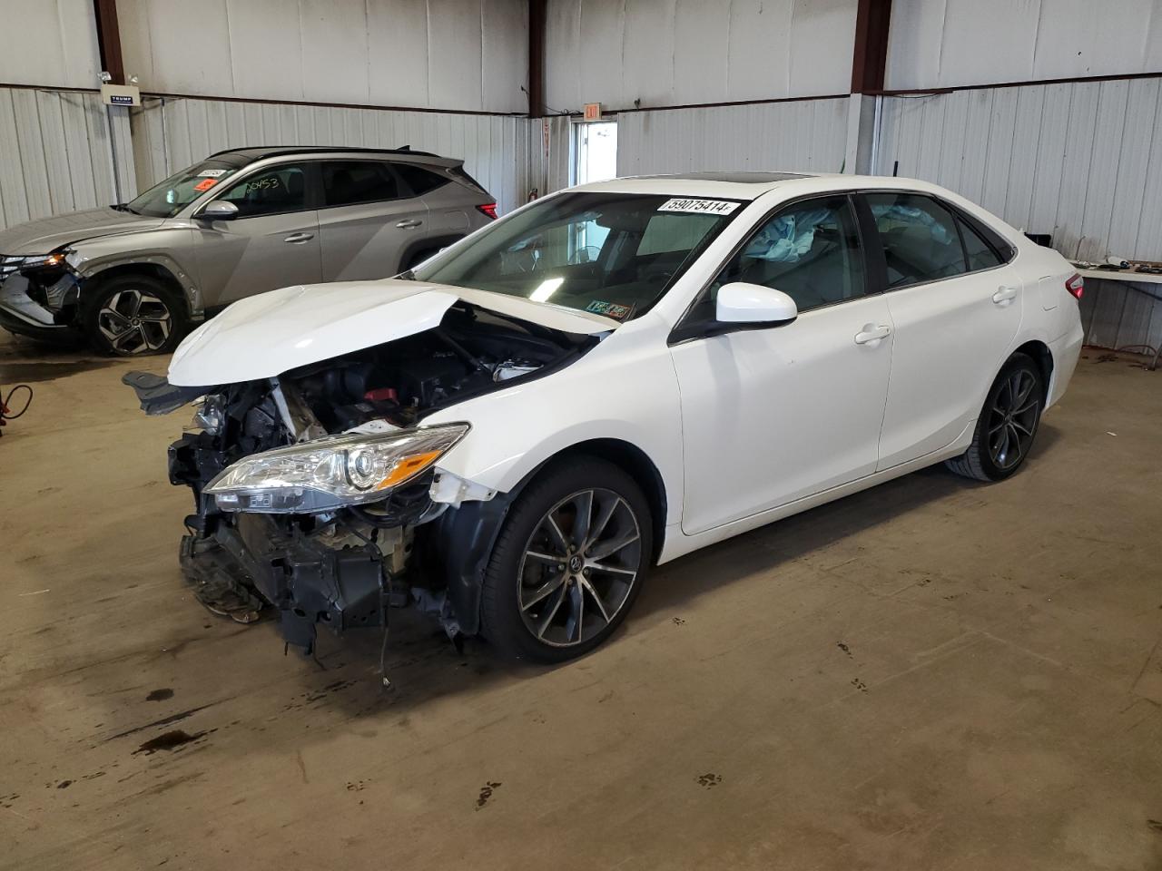 TOYOTA CAMRY 2017