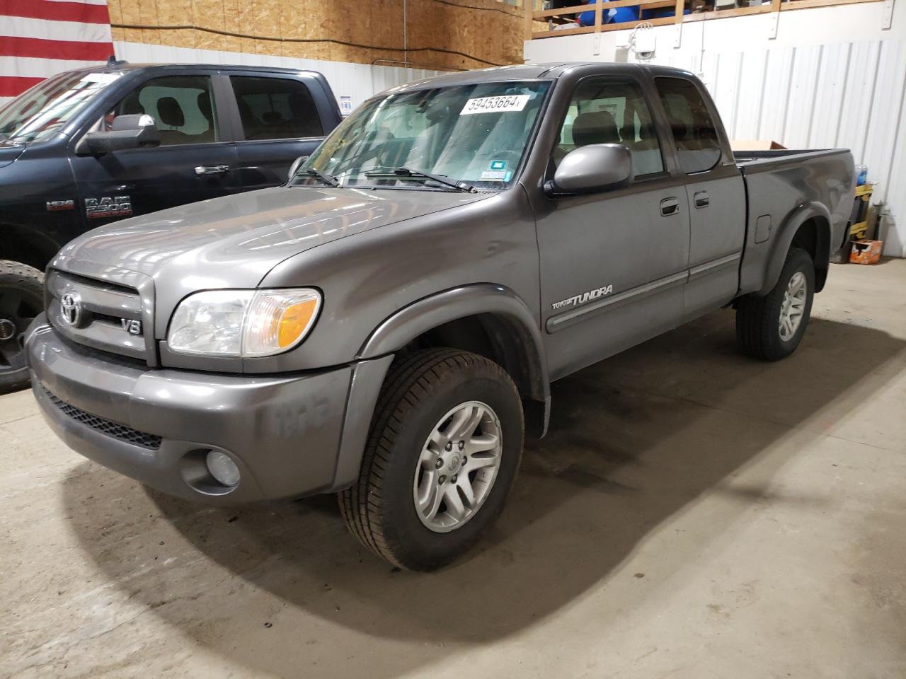 TOYOTA TUNDRA 2005