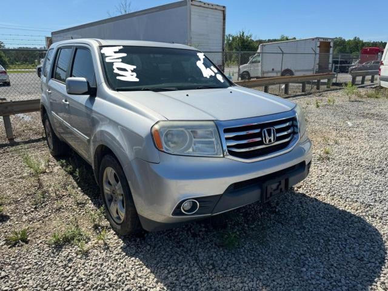 HONDA PILOT 2015
