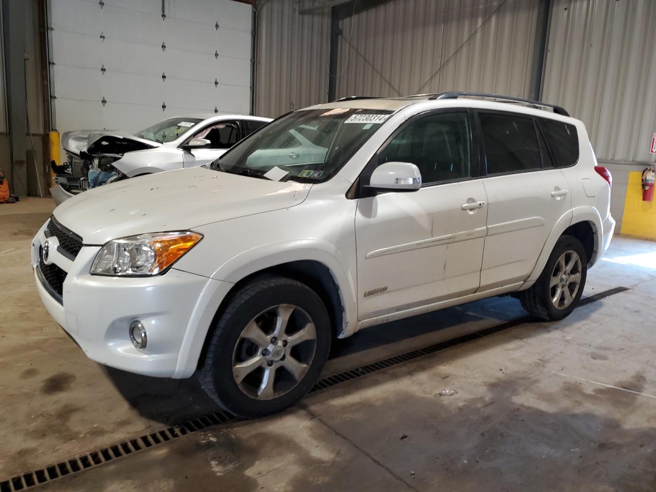 TOYOTA RAV4 2010