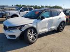 VOLVO XC40 2021