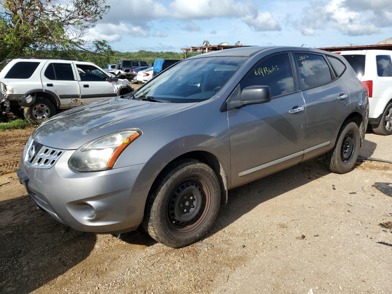 Nissan Rogue select 2015