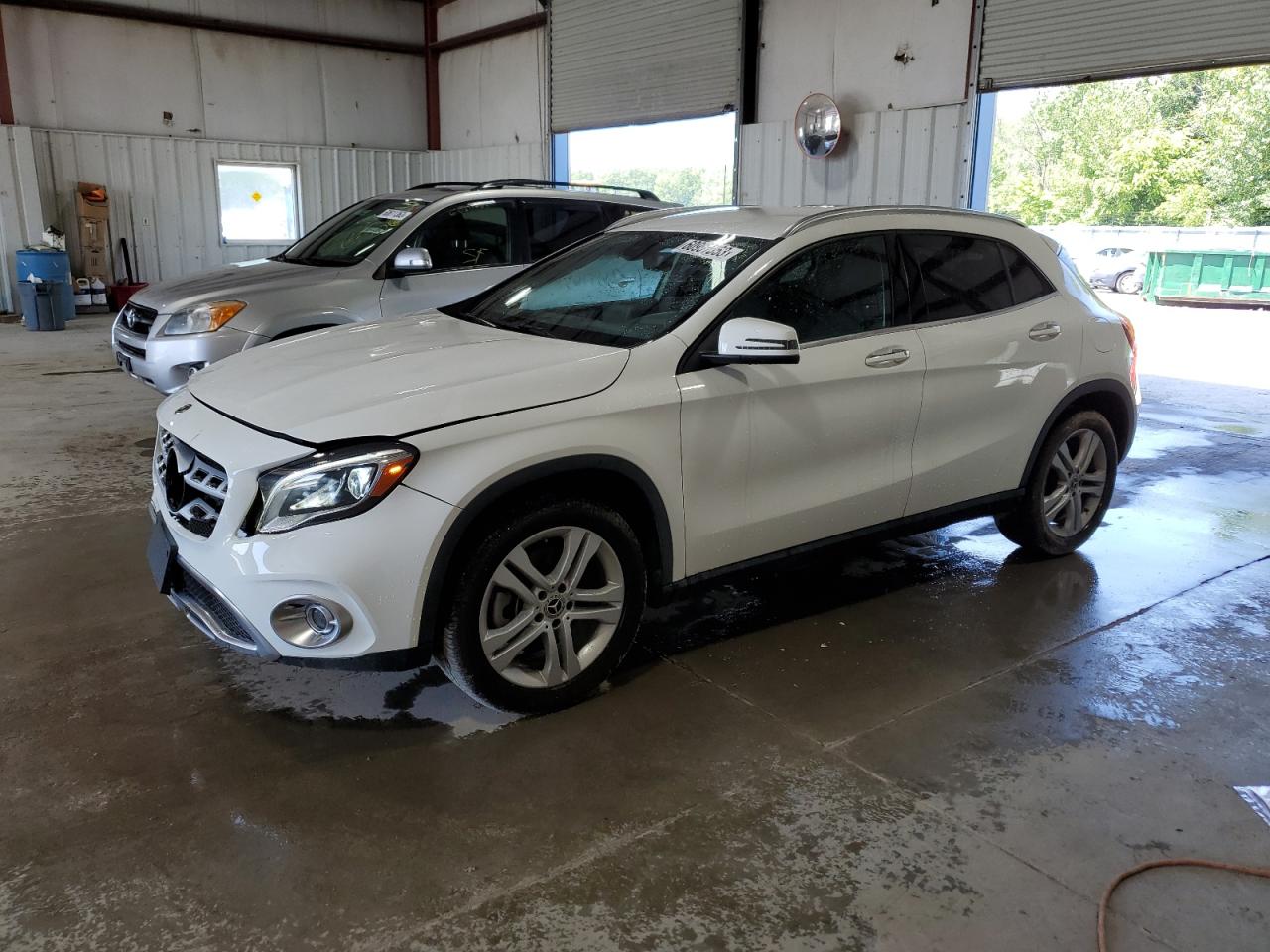 MERCEDES-BENZ GLA-CLASS 2020