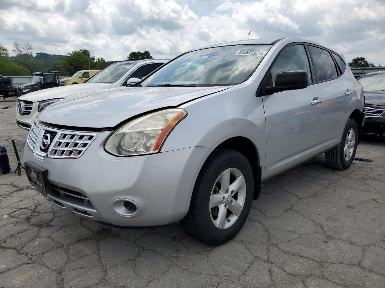 Nissan Rogue sport 2010