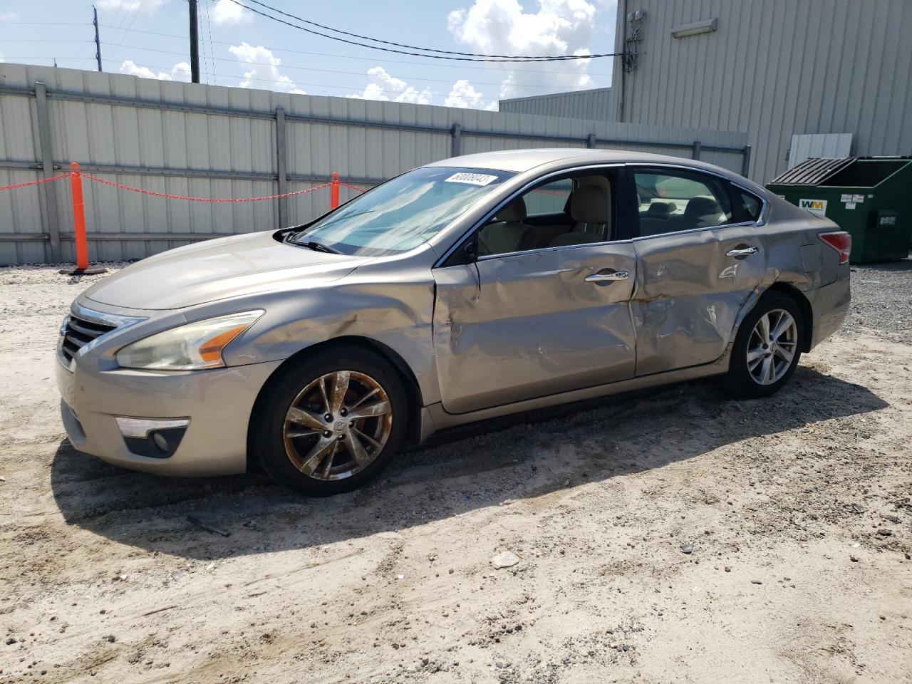 Nissan Altima 2015