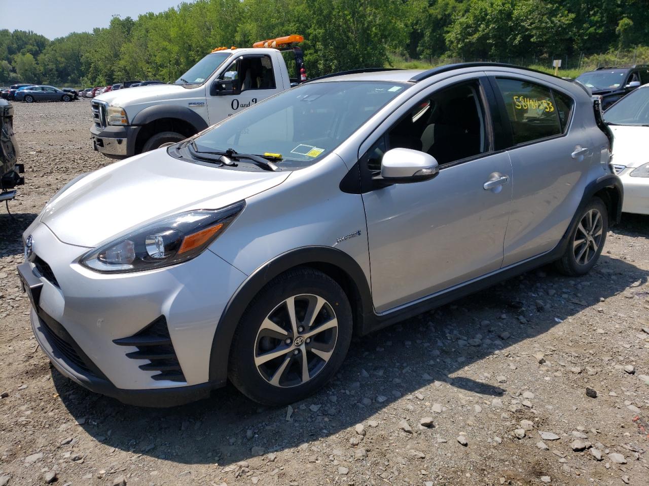 Toyota Prius c 2019
