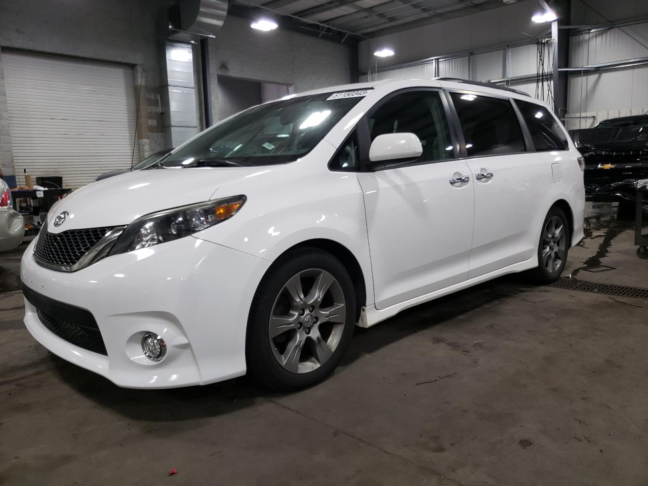 Toyota Sienna 2014