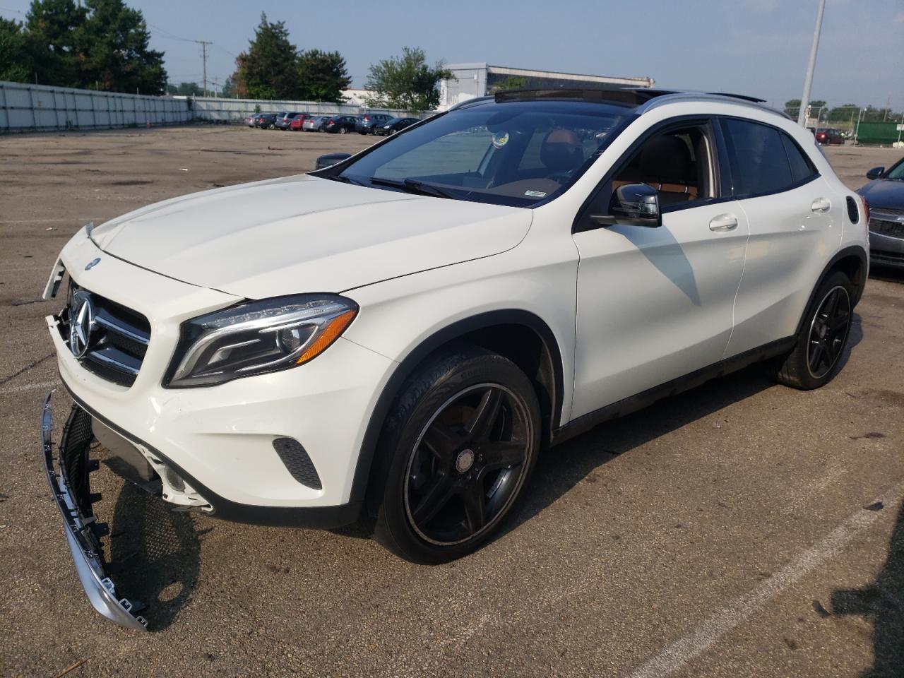 Mercedes-benz Gla-class 2015