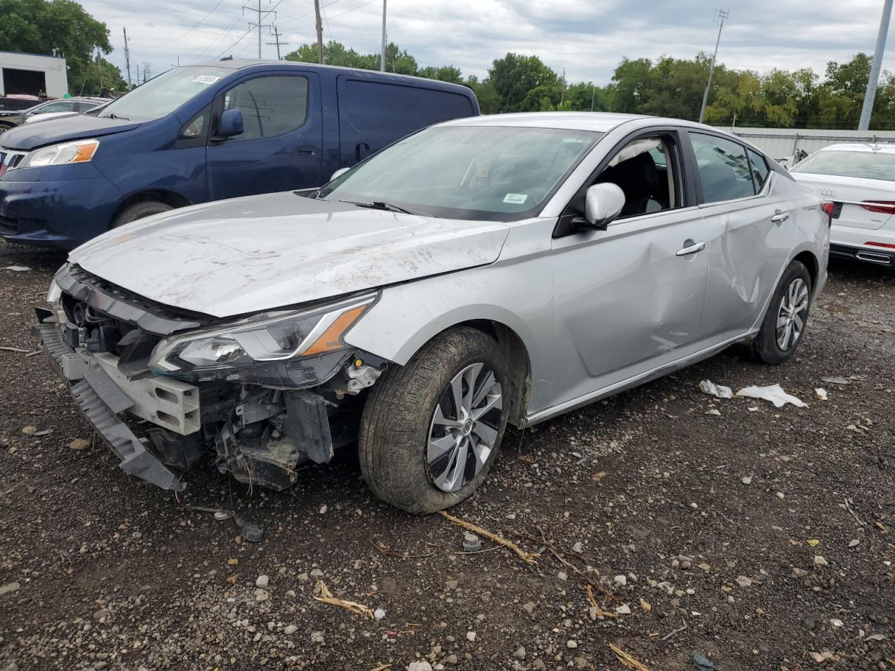 Nissan Altima 2019