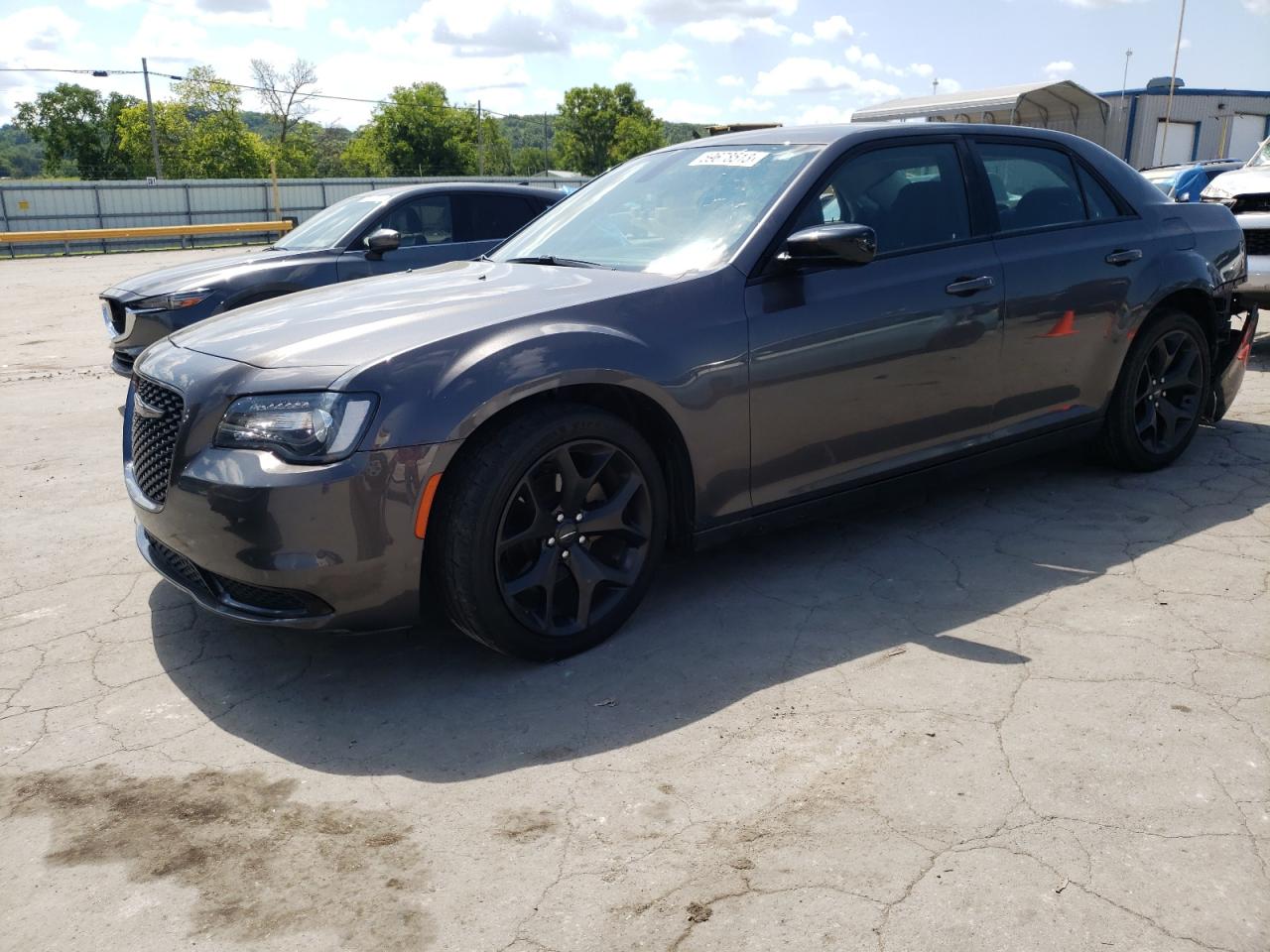 Chrysler 300 2021