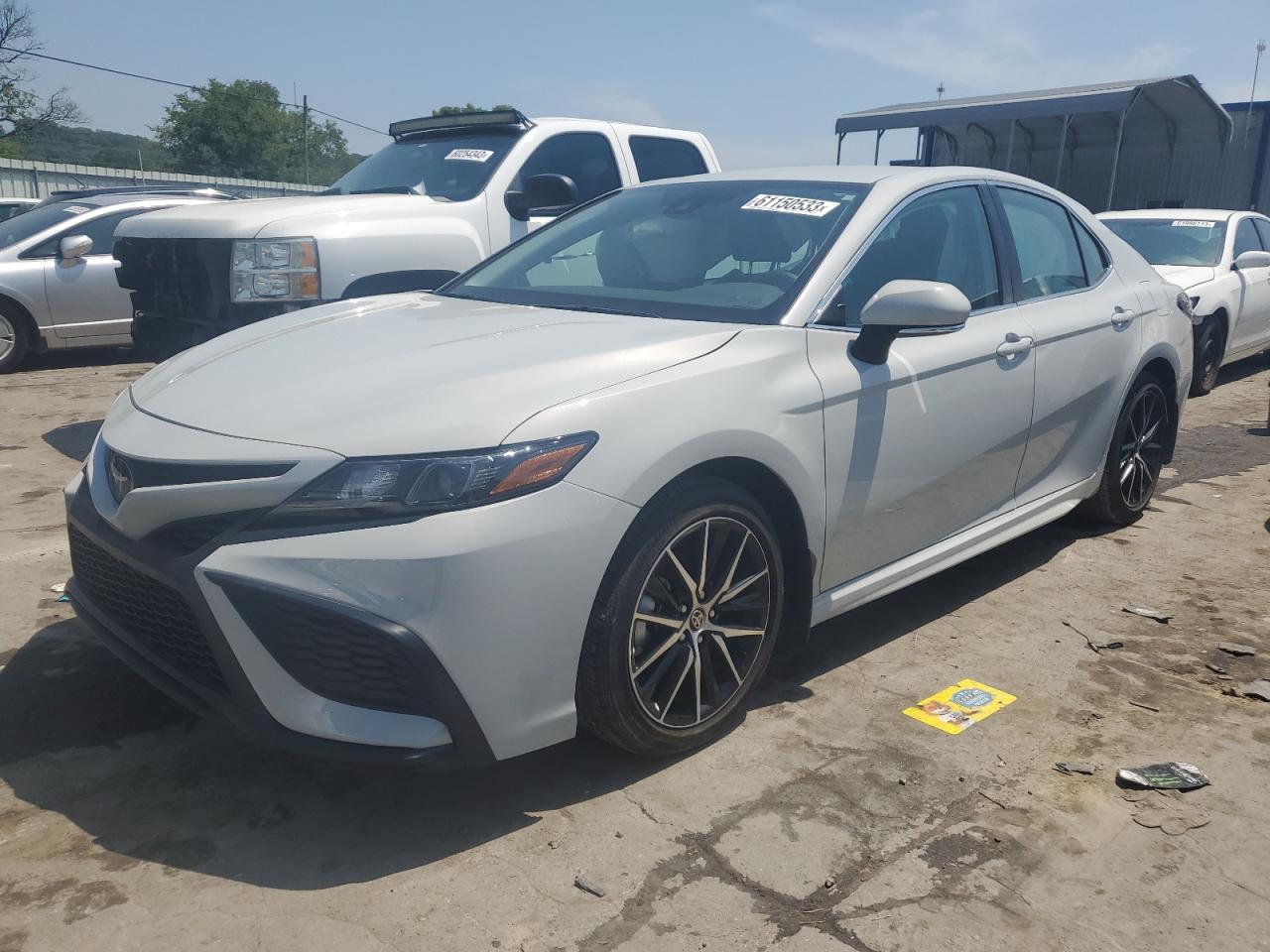 Toyota Camry 2023