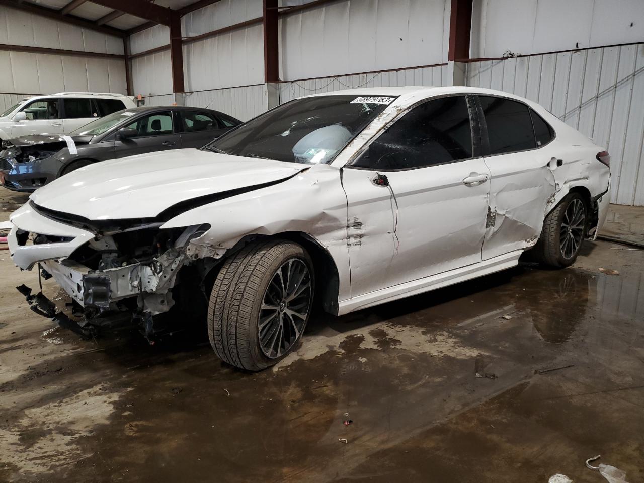 Toyota Camry 2019