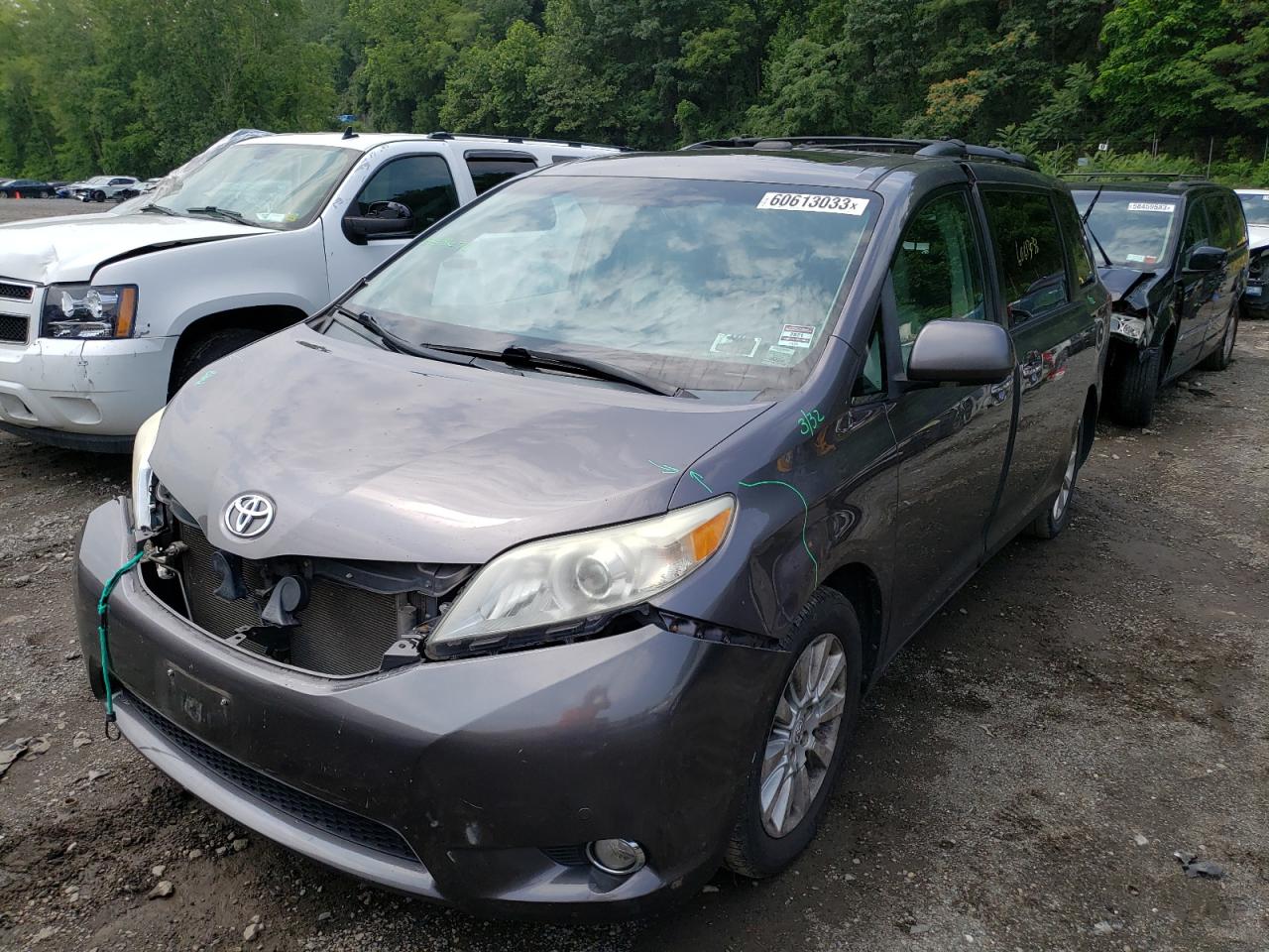 Toyota Sienna 2011