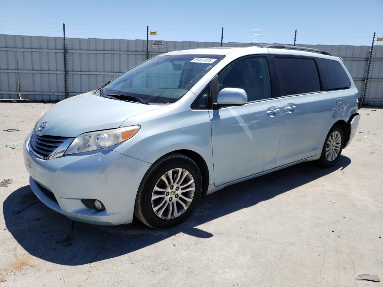 Toyota Sienna 2015