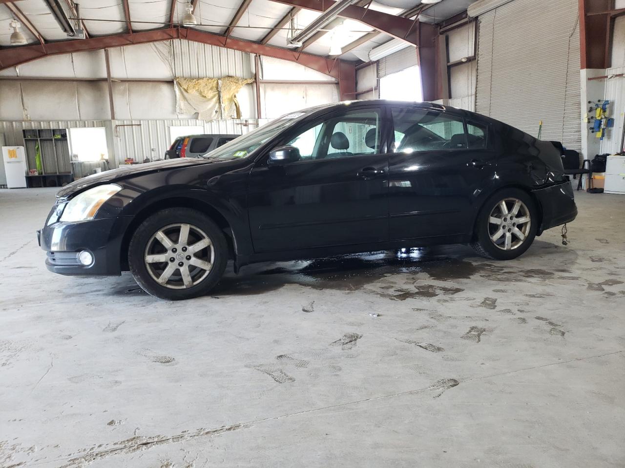 Nissan Maxima 2004