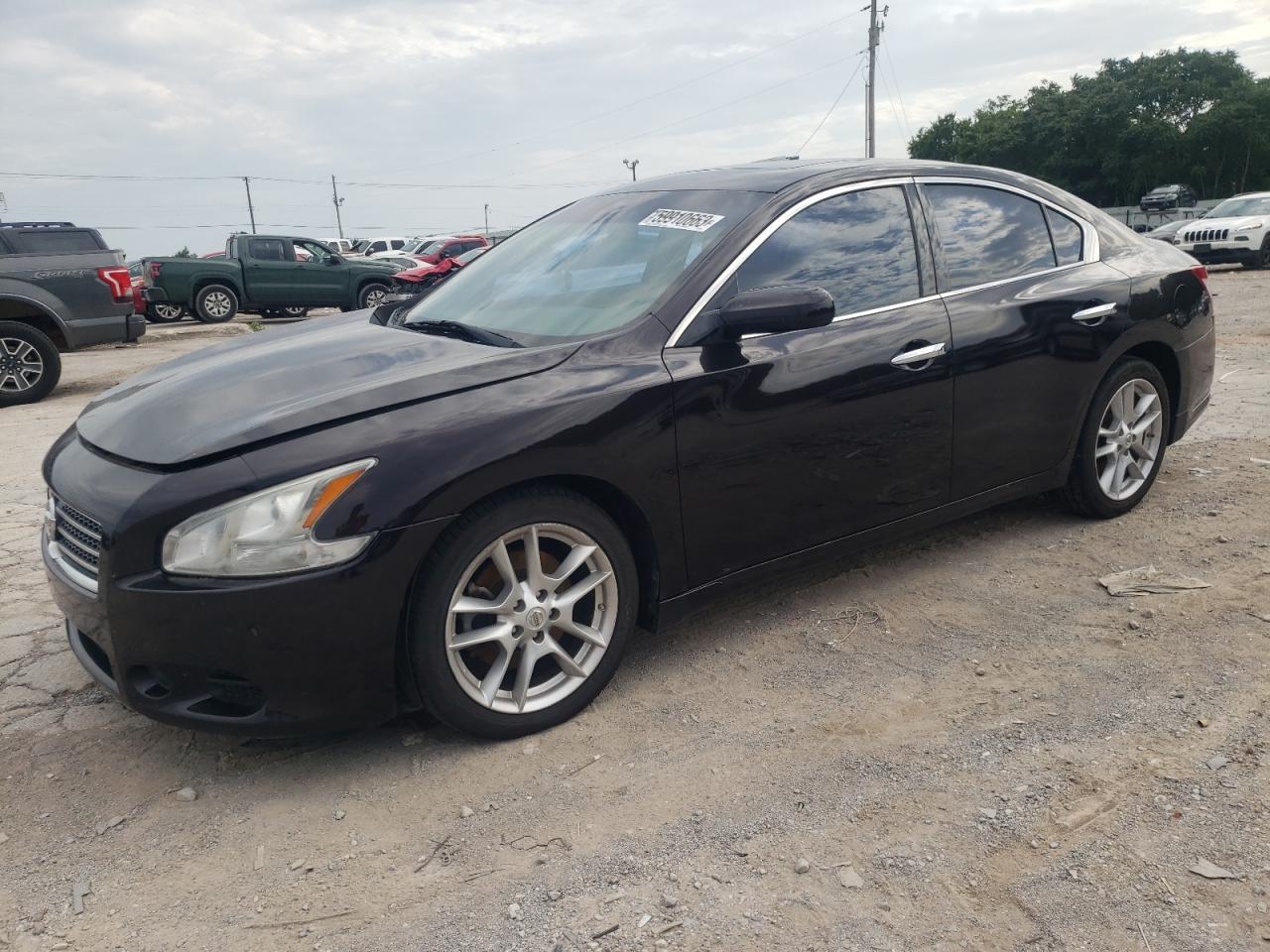 Nissan Maxima 2010