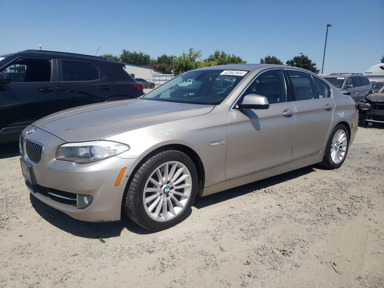 BMW 5 SERIES 2011