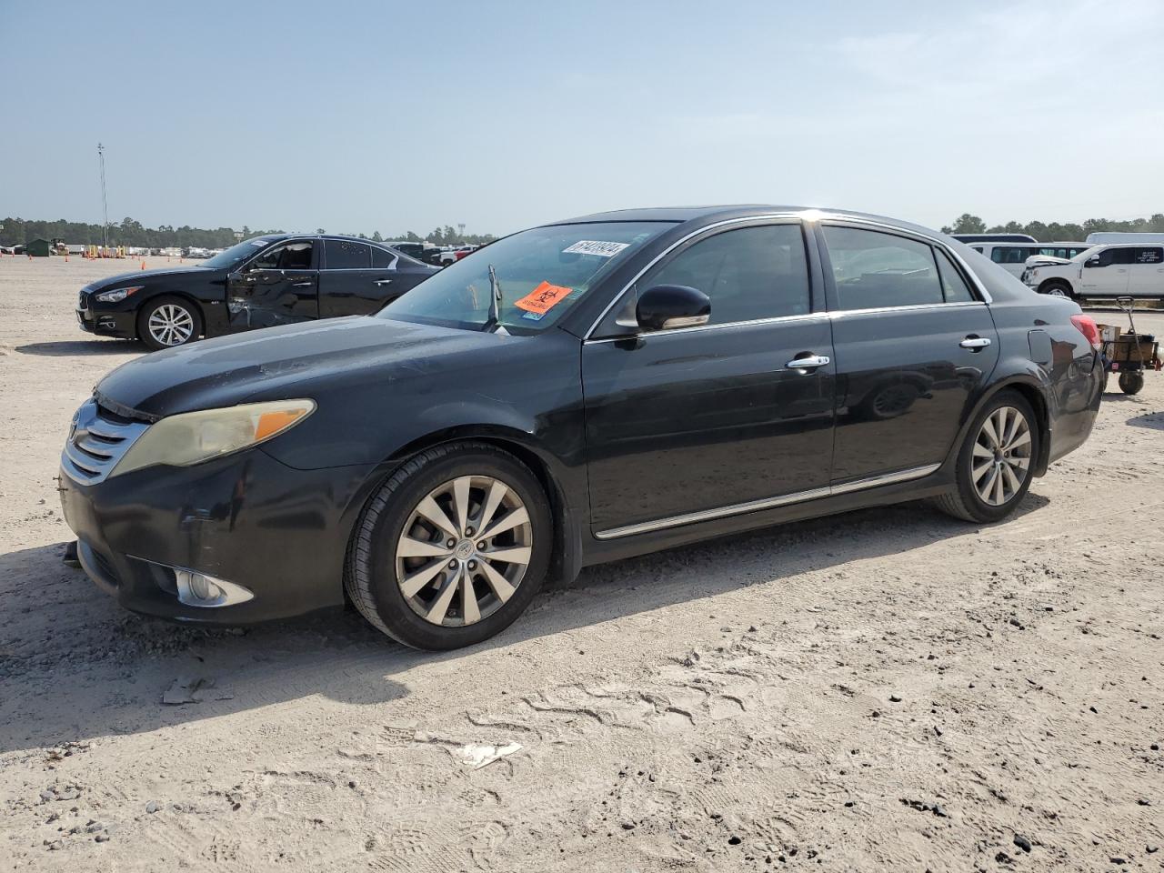 TOYOTA AVALON 2012