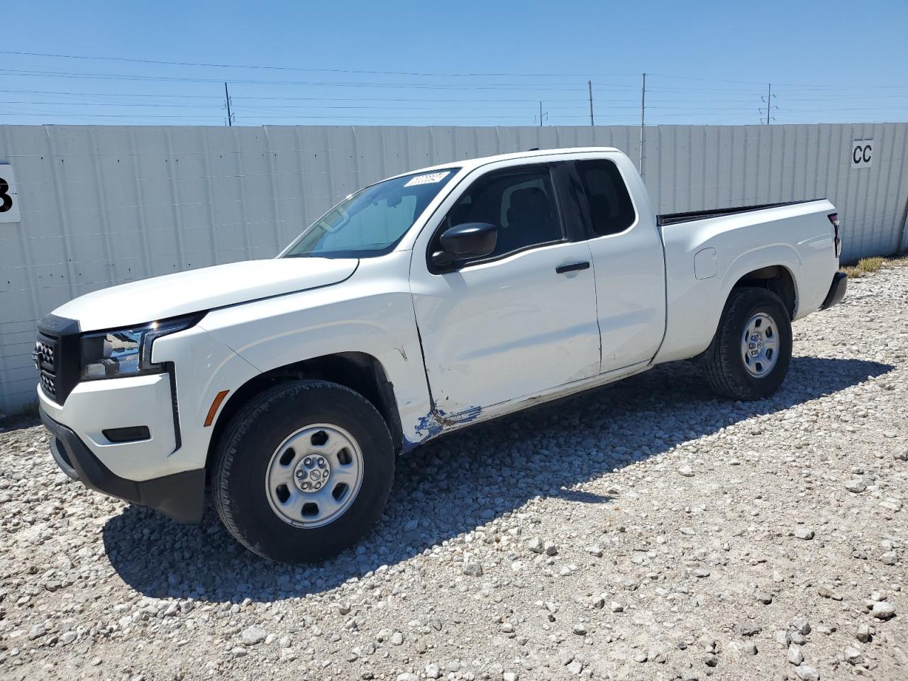 NISSAN FRONTIER 2022