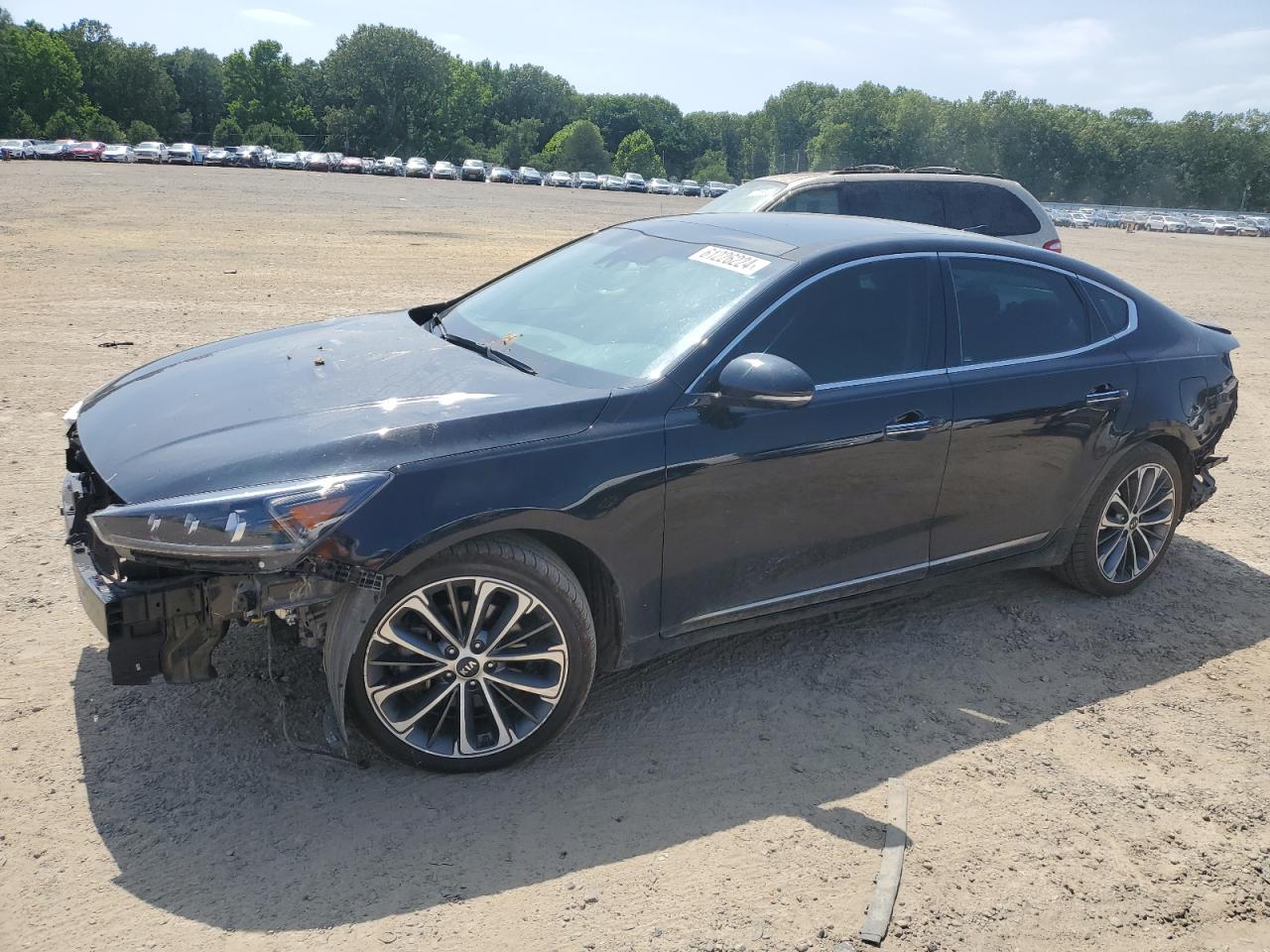 KIA CADENZA LU 2019