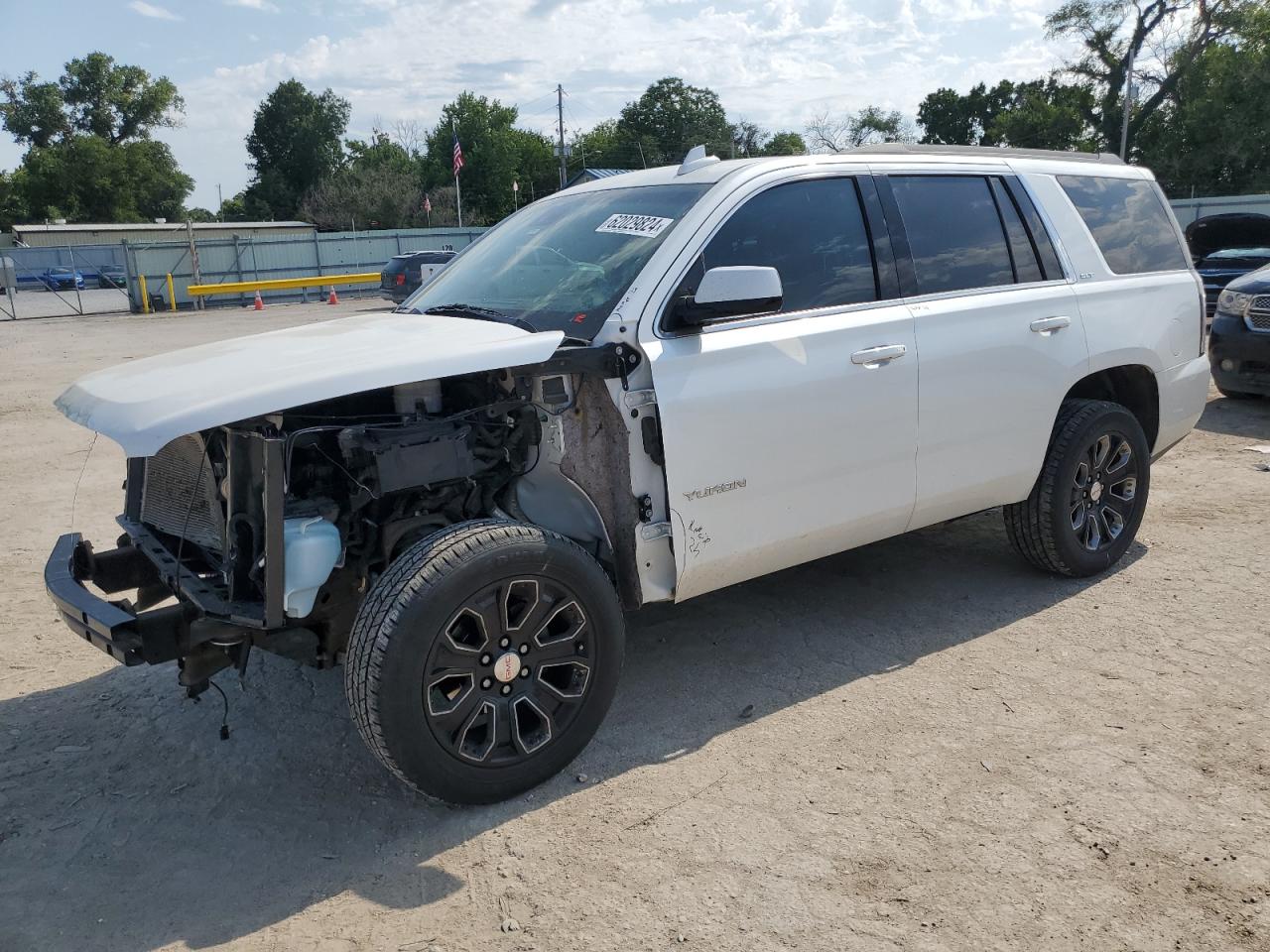 GMC YUKON SLT 2016