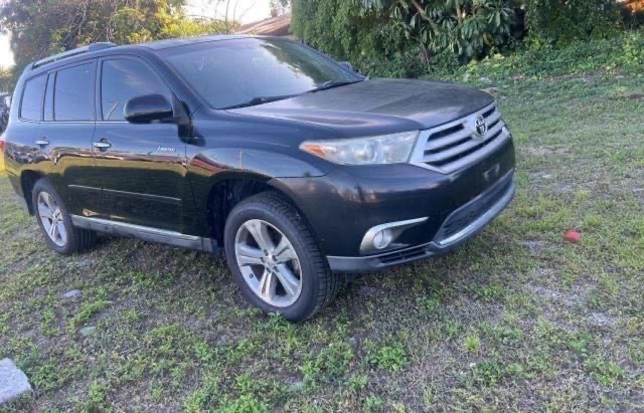 TOYOTA HIGHLANDER 2011