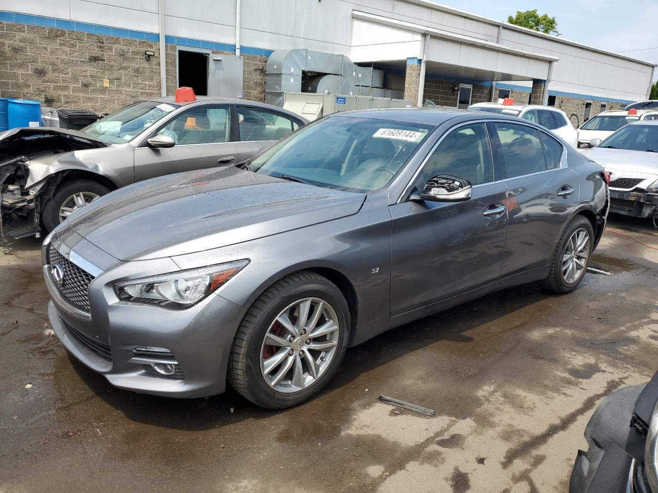 INFINITI Q50 2015