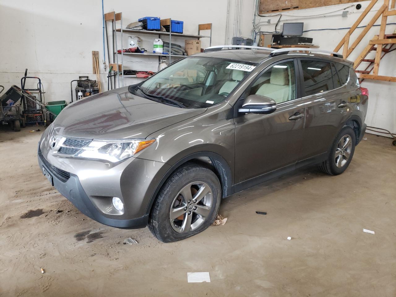TOYOTA RAV4 2015