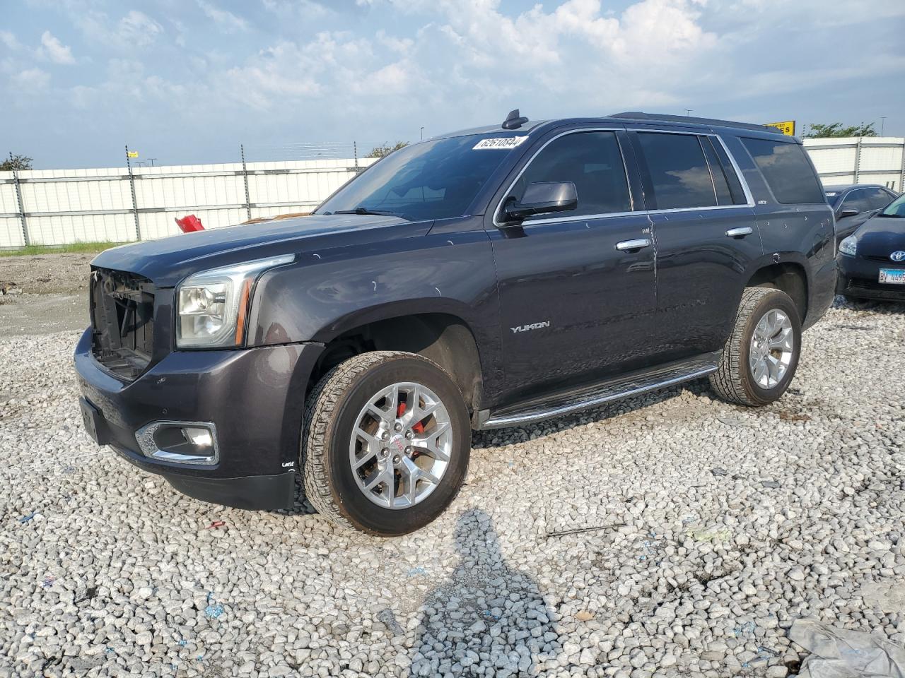 GMC YUKON SLT 2016