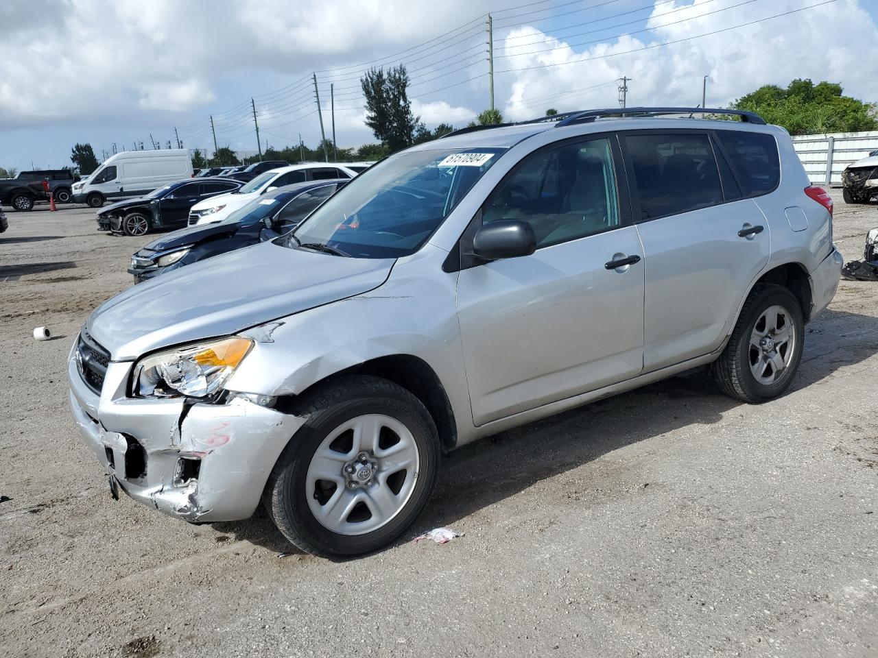 TOYOTA RAV4 2011