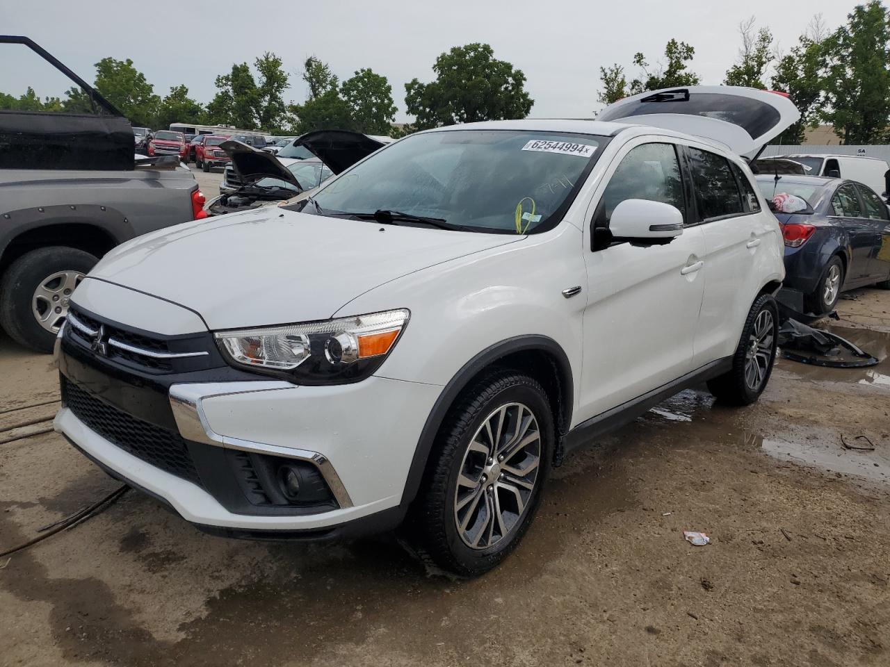 MITSUBISHI OUTLANDER 2018