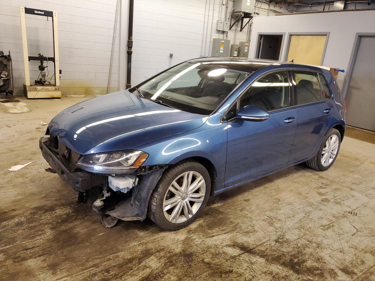 VOLKSWAGEN GOLF TDI 2015