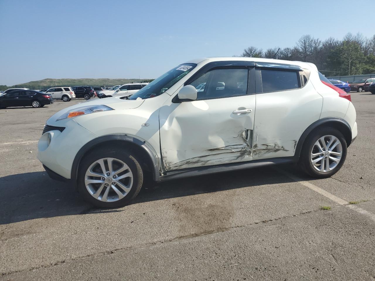 NISSAN JUKE 2011