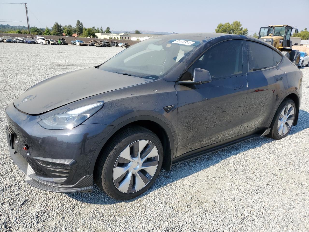 TESLA MODEL Y 2024