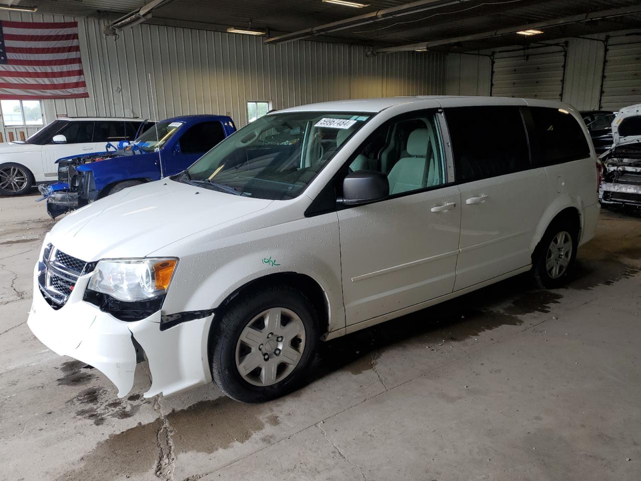 DODGE CARAVAN 2012
