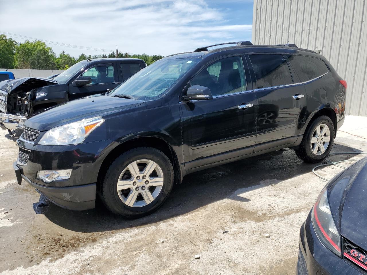 CHEVROLET TRAVERSE 2011