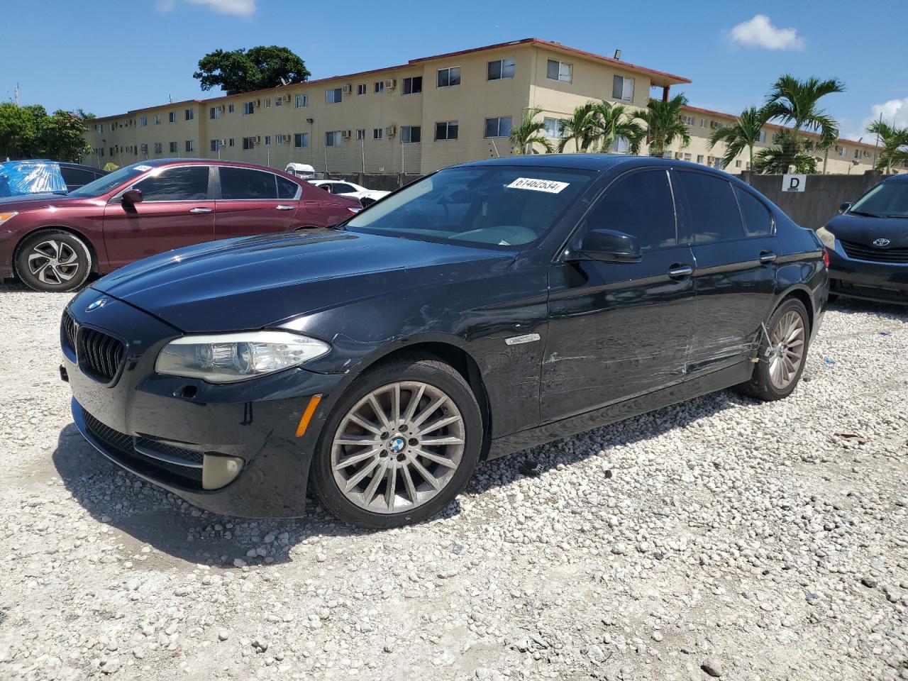 BMW 5 SERIES 2011