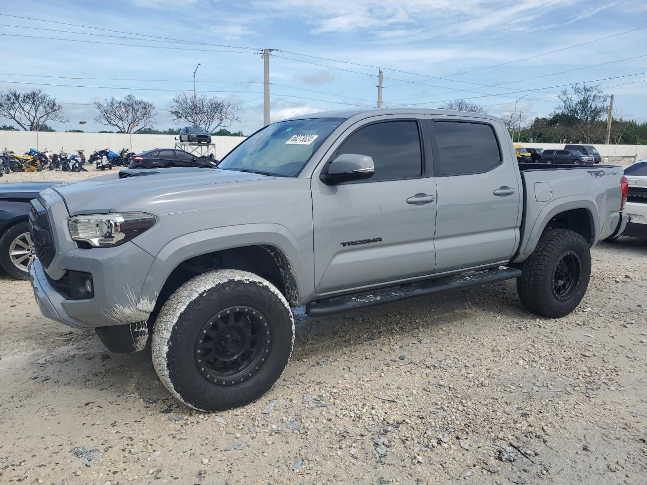 TOYOTA TACOMA DOU 2018