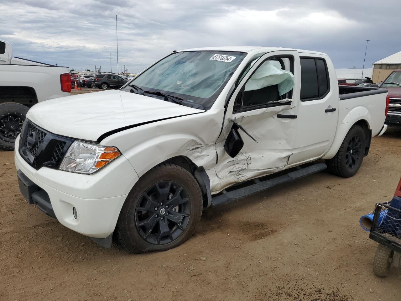 NISSAN FRONTIER 2021