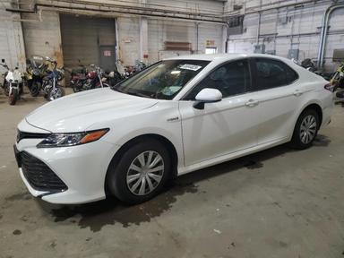 Toyota Camry Le 2018